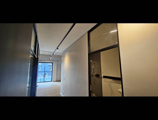1 BEDROOM APARTMENT FOR SALE IN SANDOWN